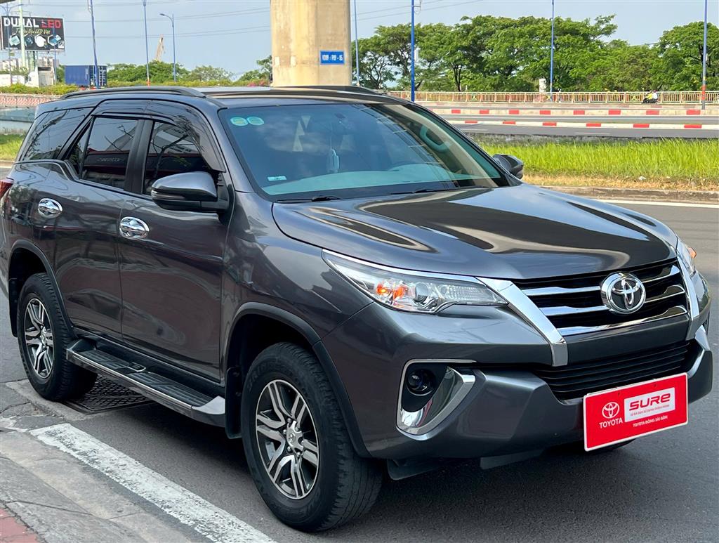 FORTUNER 2.4G AT 4X2