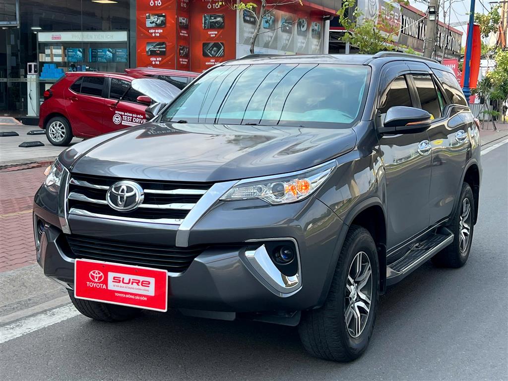 FORTUNER 2.4G AT 4X2