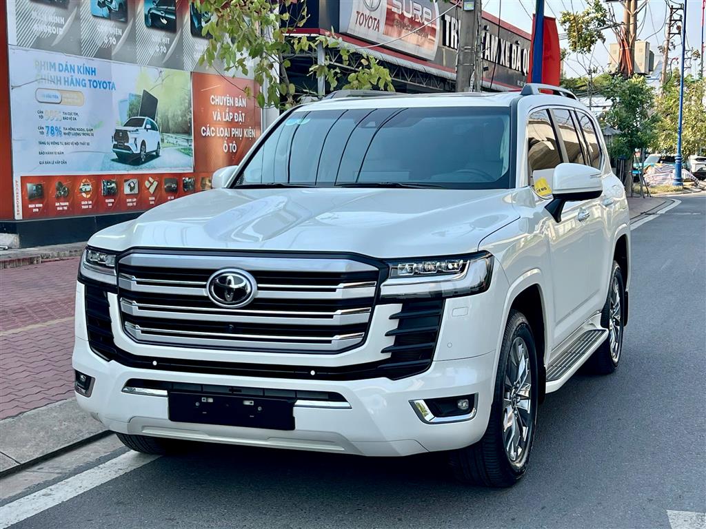 LAND CRUISER 300 VX.R