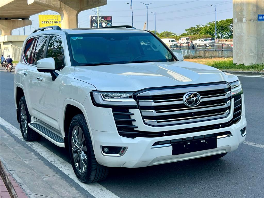 LAND CRUISER 300 VX.R