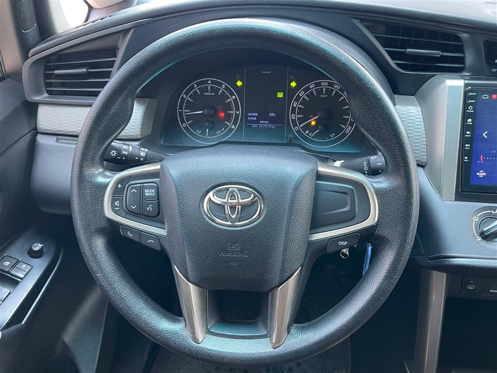 TOYOTA INNOVA 2.0E