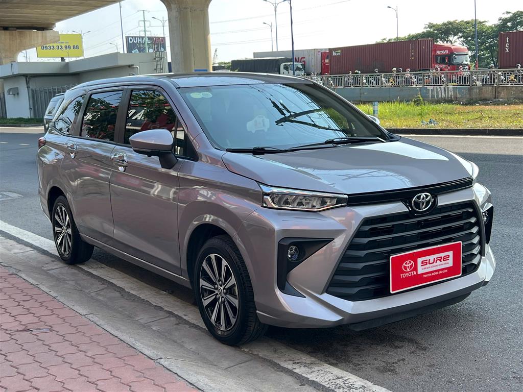 TOYOTA AVANZA 1.5AT