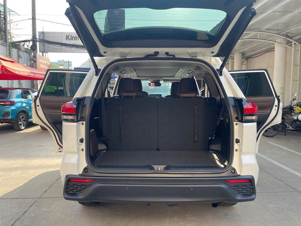 Innova Cross 2.0 HEV