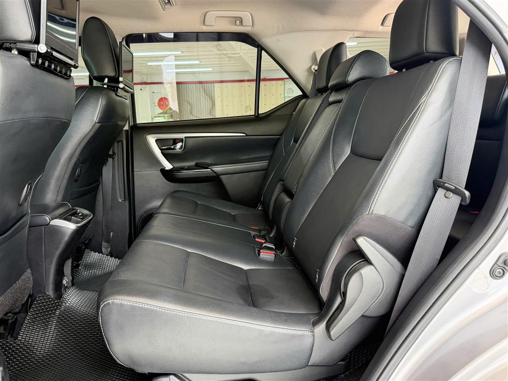 FORTUNER 2.4AT
