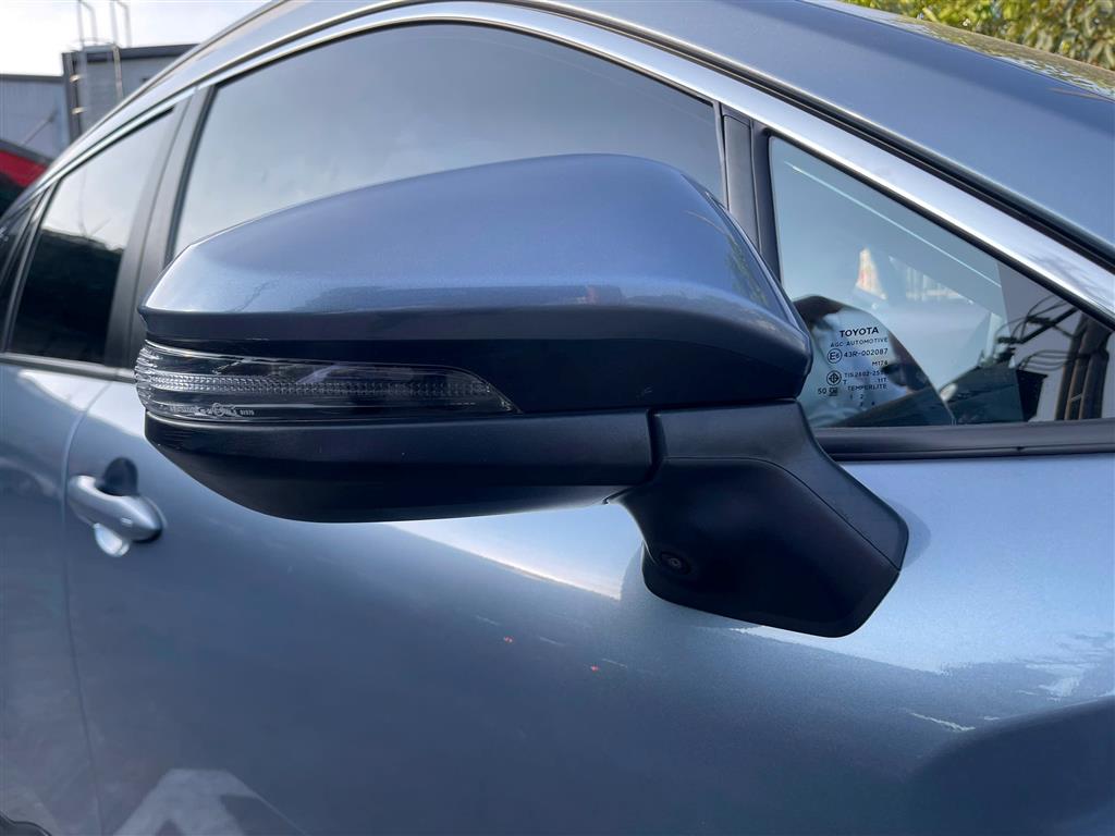 COROLLA CROSS 1.8V